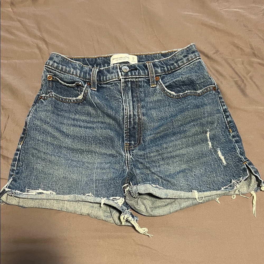Abercrombie and Fitch High Rise 4” Curve Love Shorts